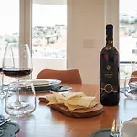 Eleganza E Design Nel Cuore Di - E Movida דירה