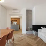 דירה Eleganza E Design Nel Cuore Di - E Movida *