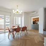 Eleganza E Design Nel Cuore Di - E Movida דירה וילסימיוס