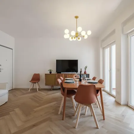 Eleganza E Design Nel Cuore Di - E Movida