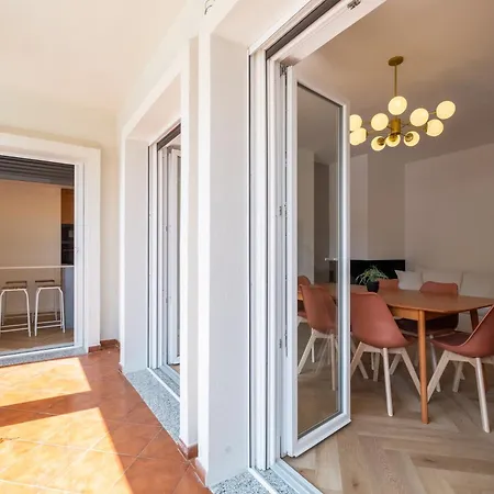 Eleganza E Design Nel Cuore Di - E Movida 아파트 빌라시미우스